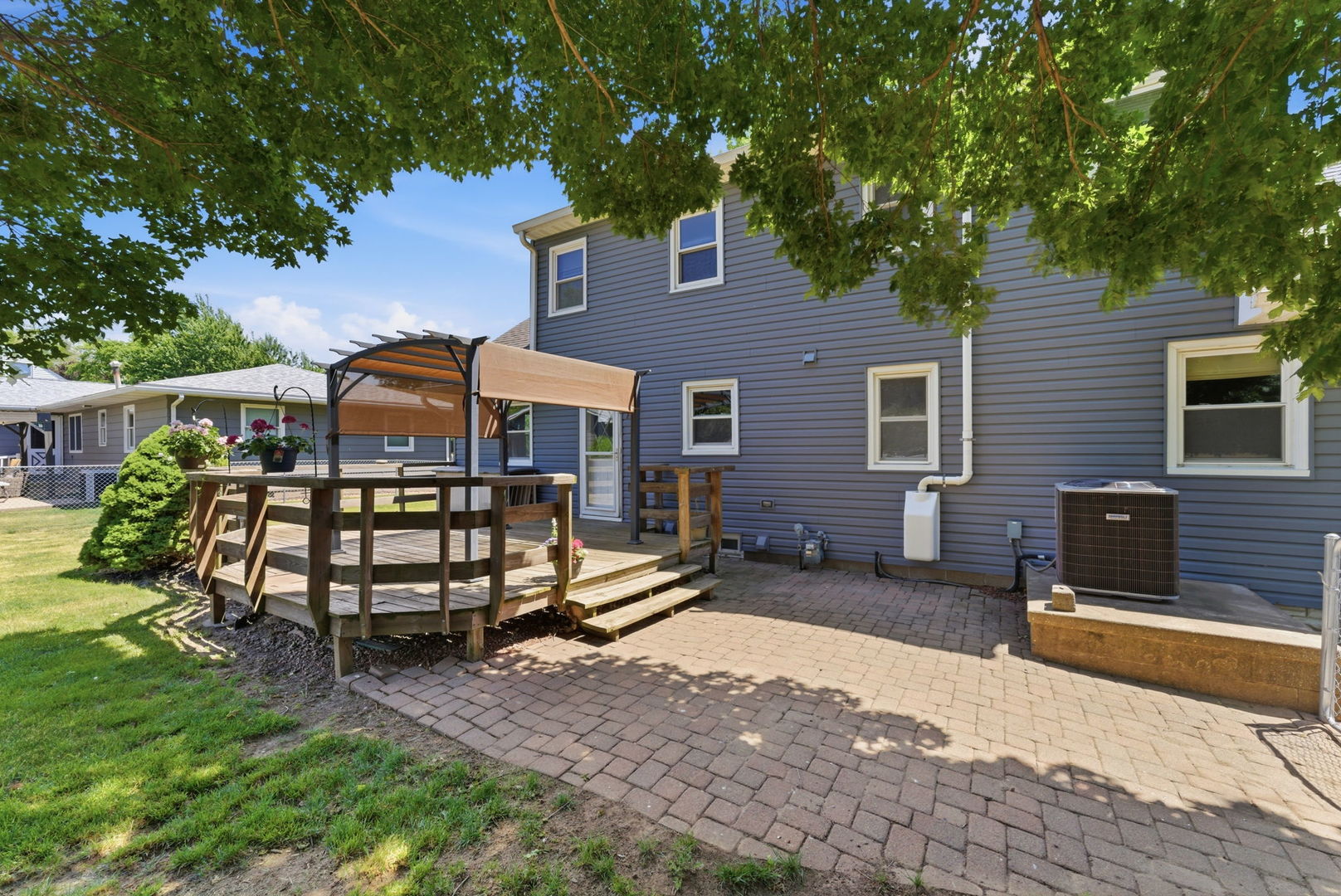 1017 11th Avenue Property Photo 23