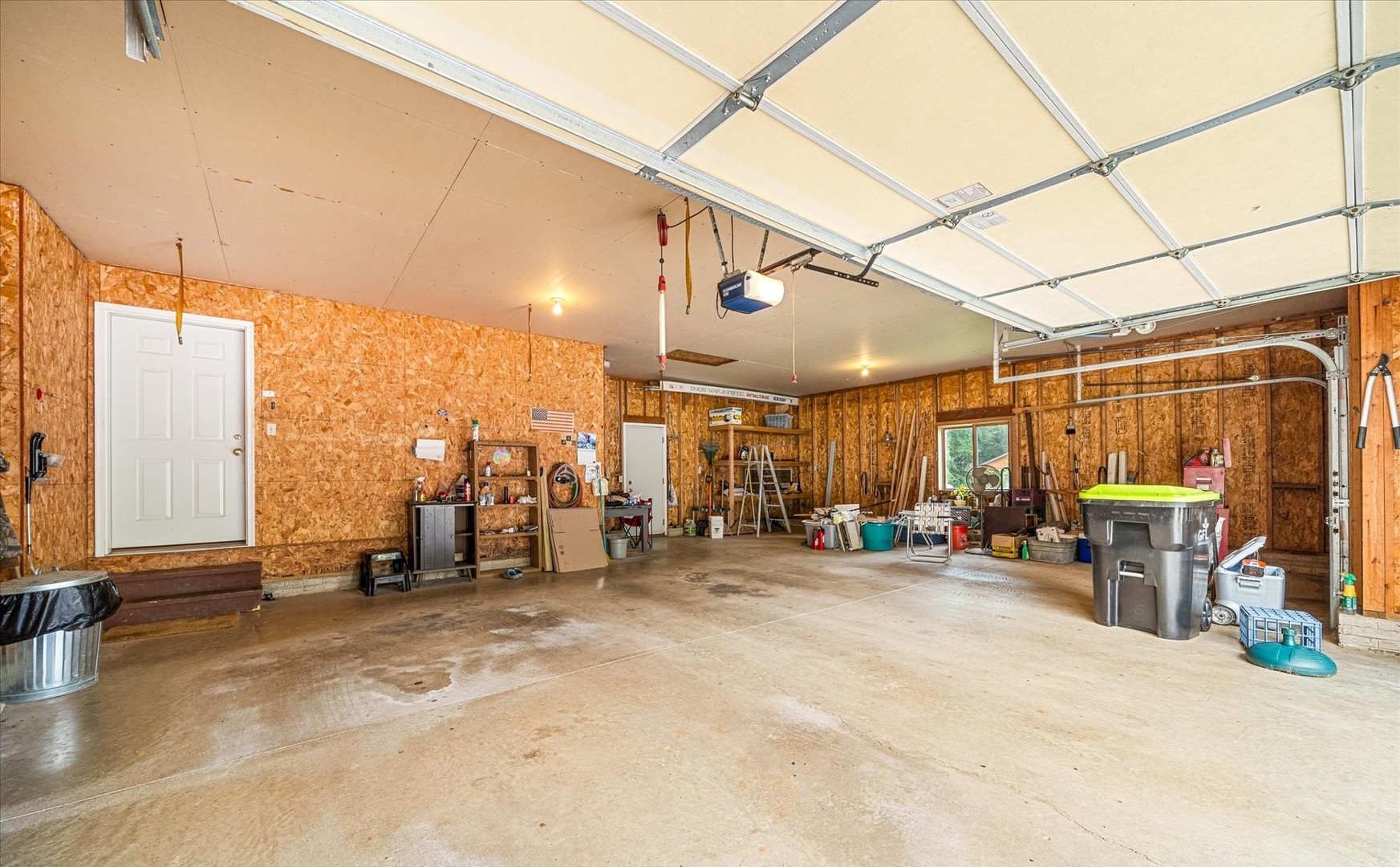 154 Lake Thunderbird Drive Property Photo 21