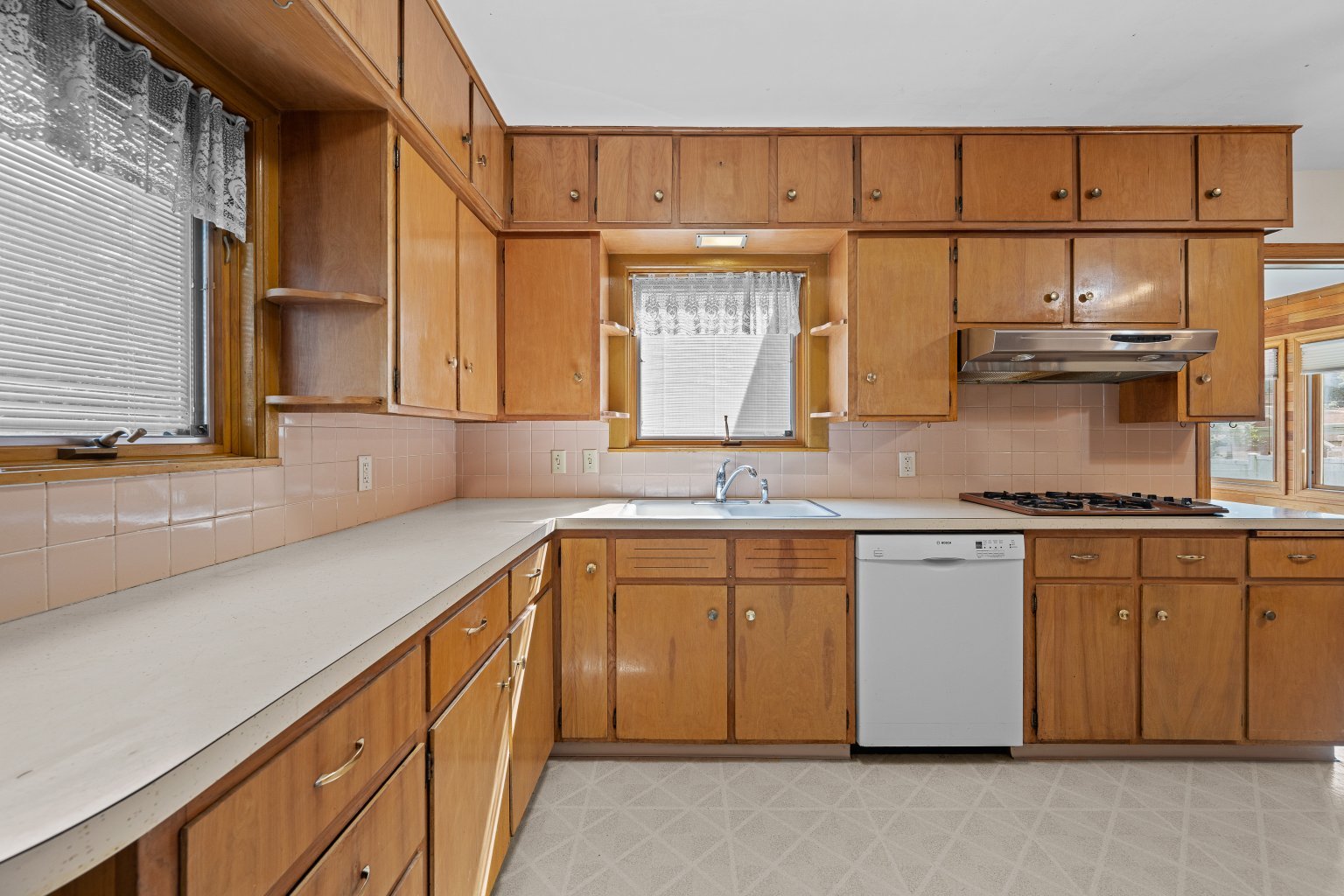 2013 36th Street Property Photo 20