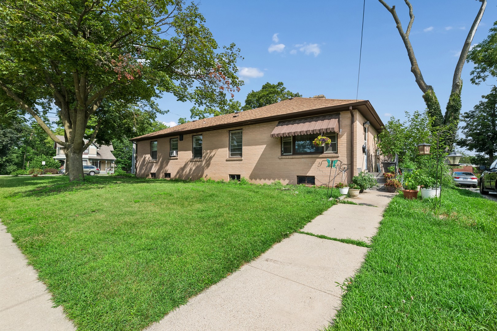 13 High Road Property Photo 1