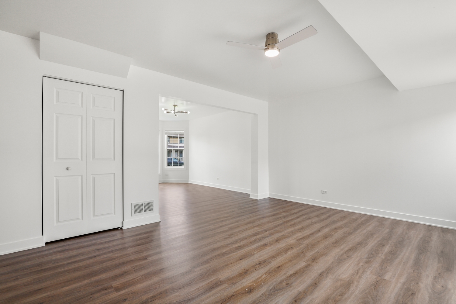 1613 Victoria Park Circle Property Photo 7