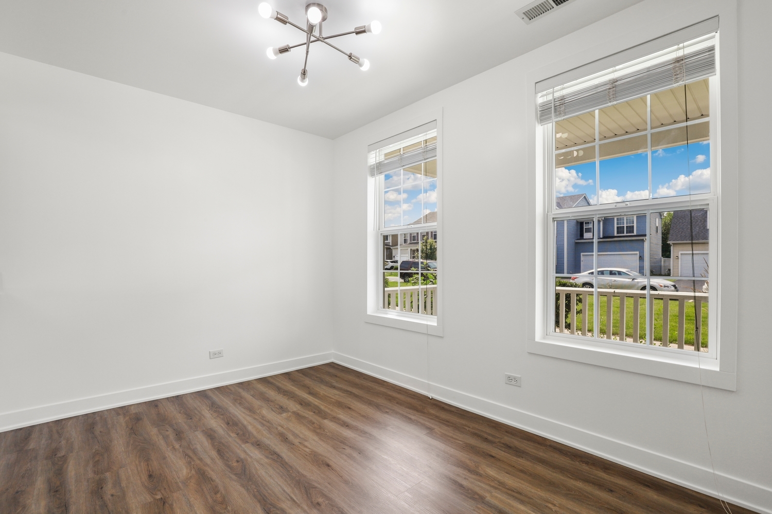 1613 Victoria Park Circle Property Photo 12