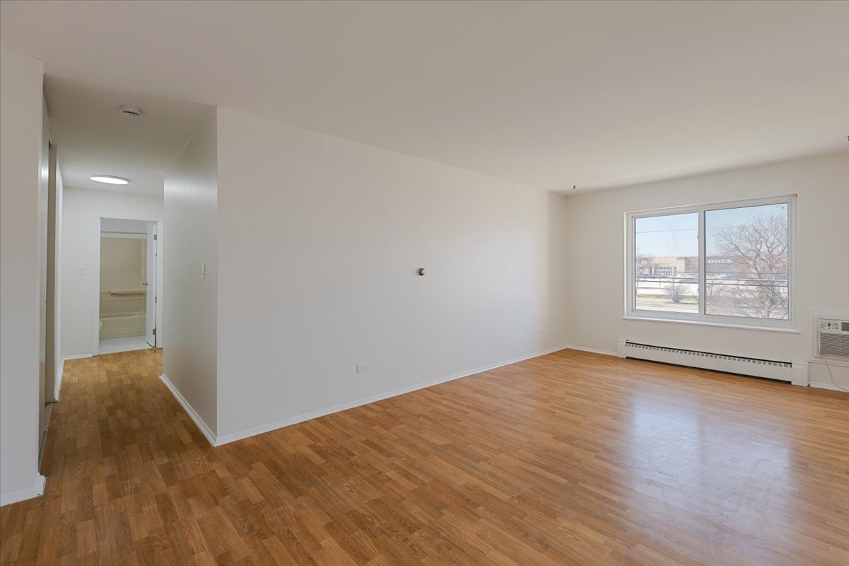 701 S Elmhurst Road H Property Photo 3