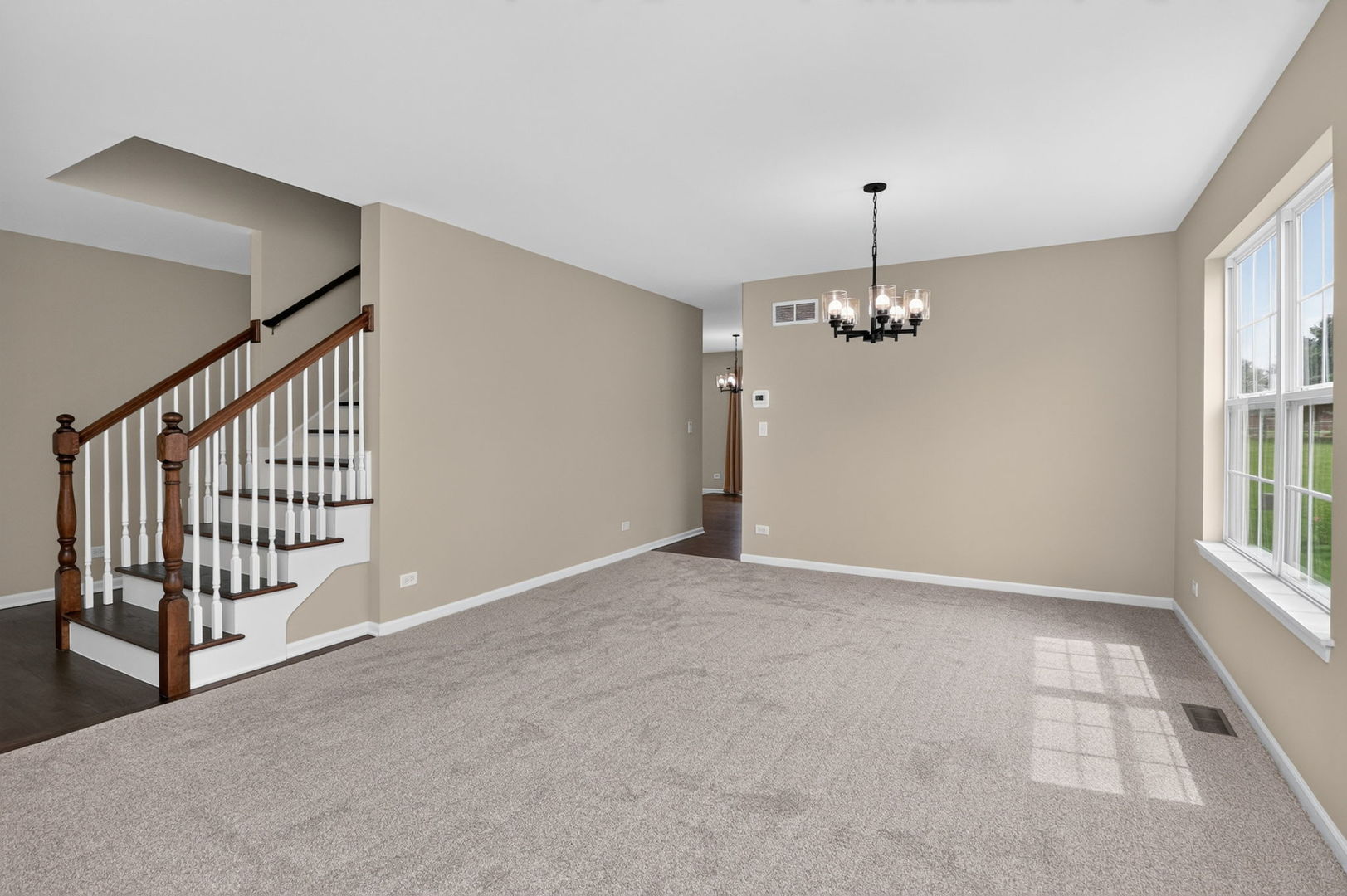 2212 James Leigh Drive Property Photo 4