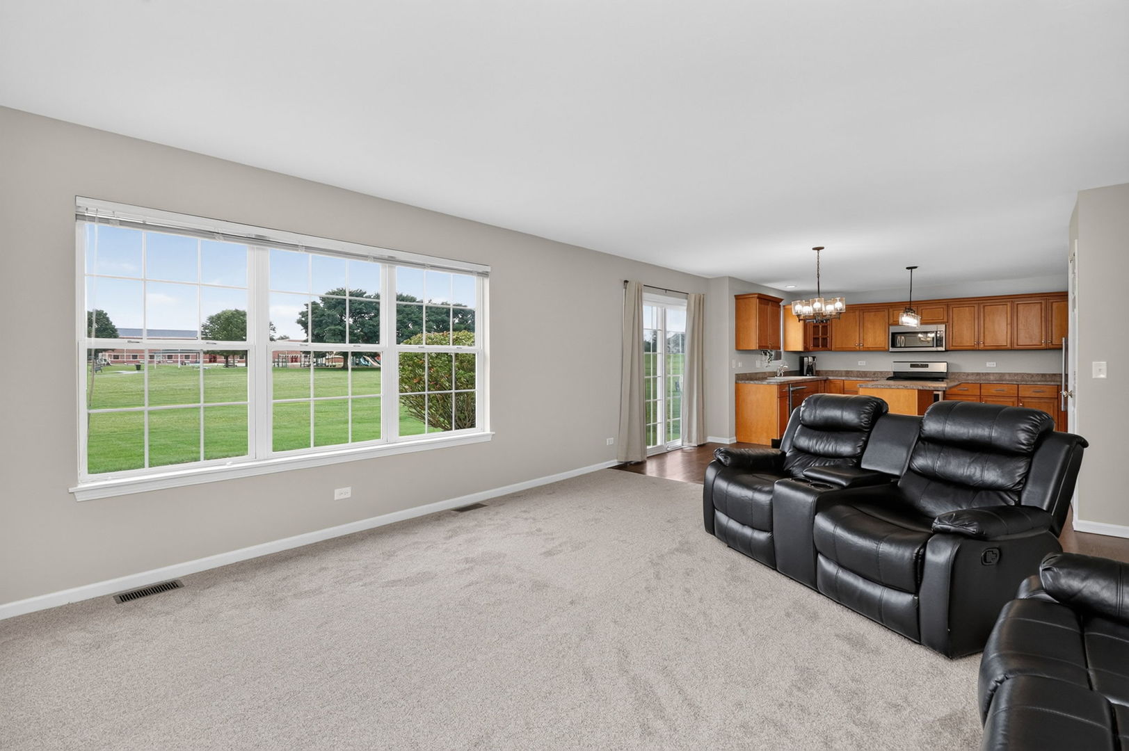 2212 James Leigh Drive Property Photo 12