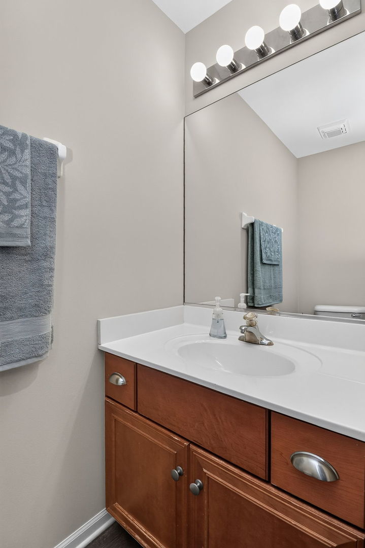 2212 James Leigh Drive Property Photo 14