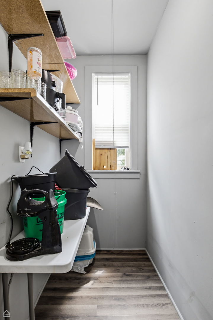 1626 N Linder Avenue Property Photo 20