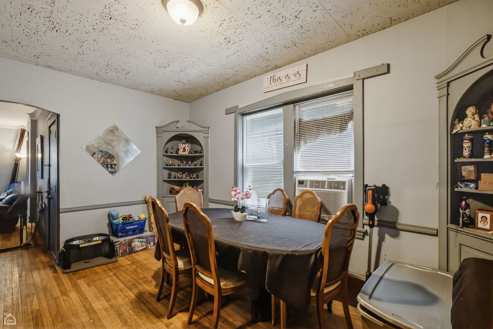 1626 N Linder Avenue Property Photo 24