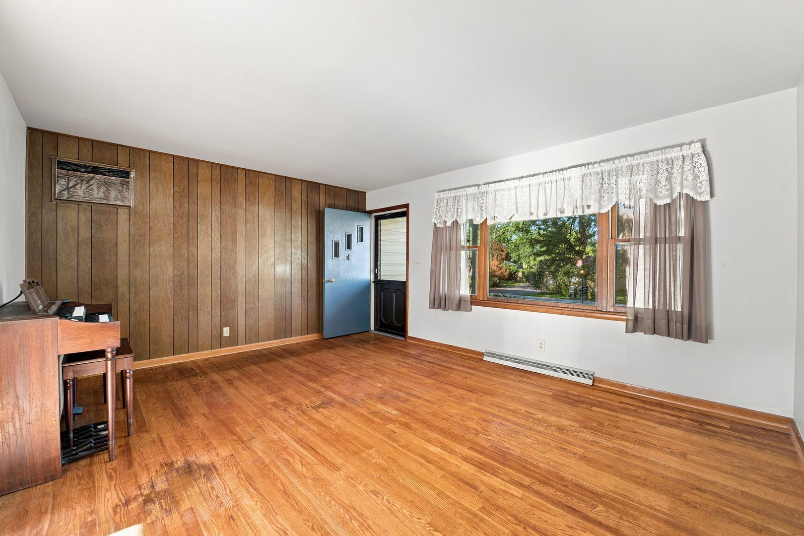 22331 S Donna Avenue Property Photo 6
