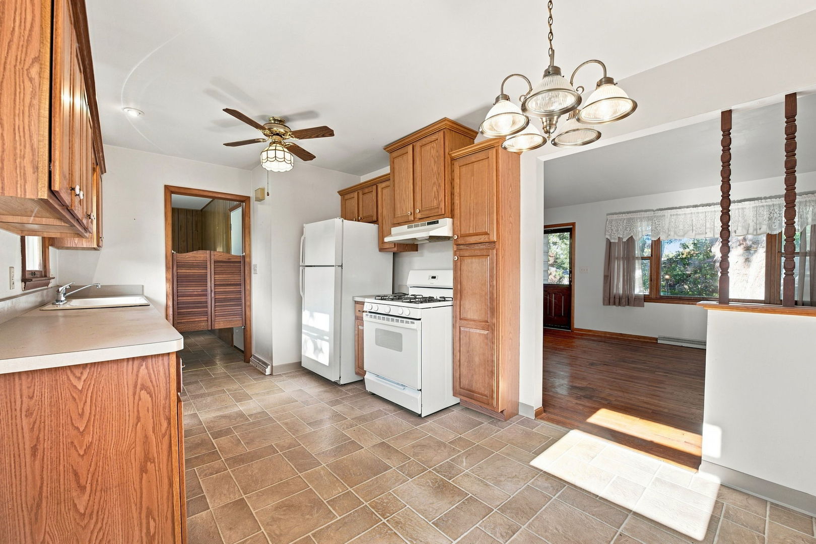 22331 S Donna Avenue Property Photo 10