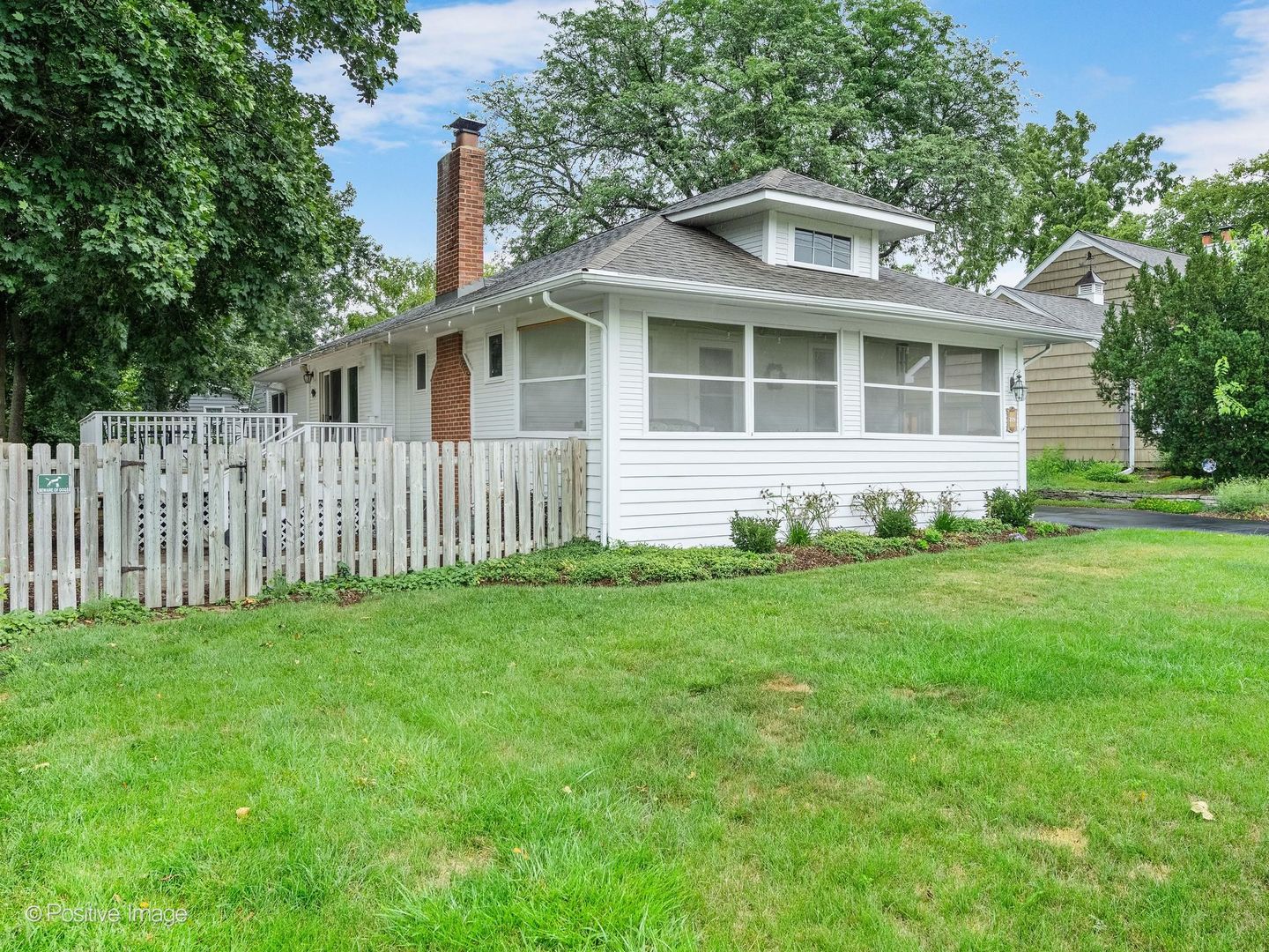 219 W Oak Avenue Property Photo 1