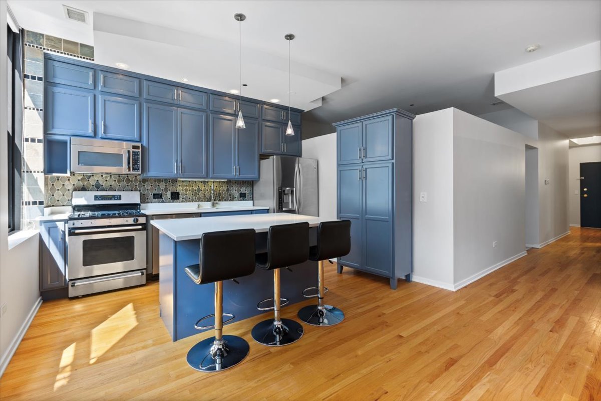 208 W Washington Street 2013 Property Photo 3