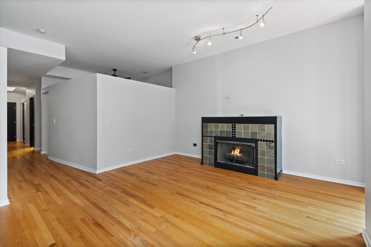208 W Washington Street 2013 Property Photo 10