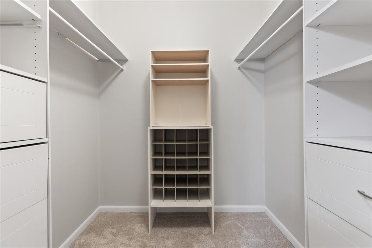 208 W Washington Street 2013 Property Photo 15