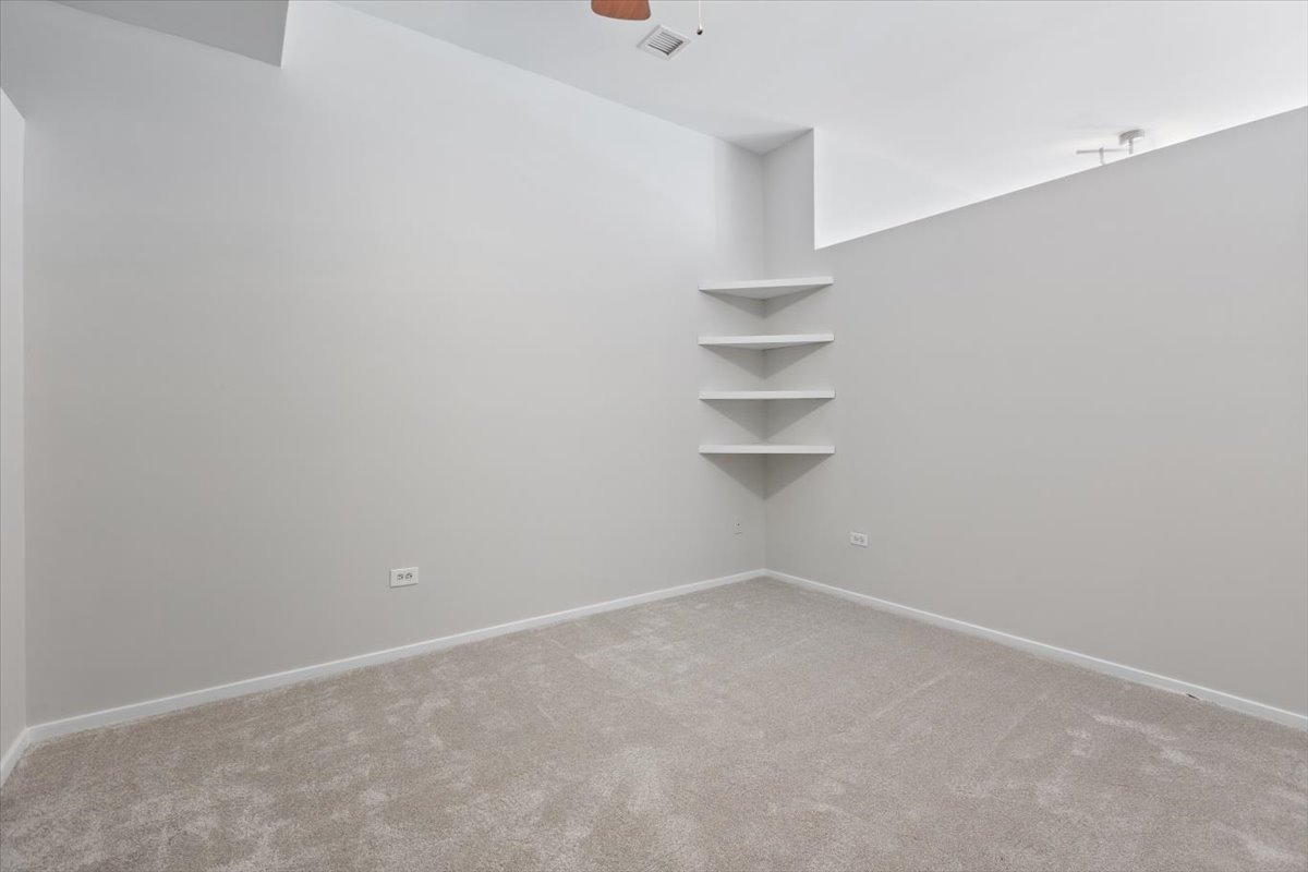 208 W Washington Street 2013 Property Photo 19