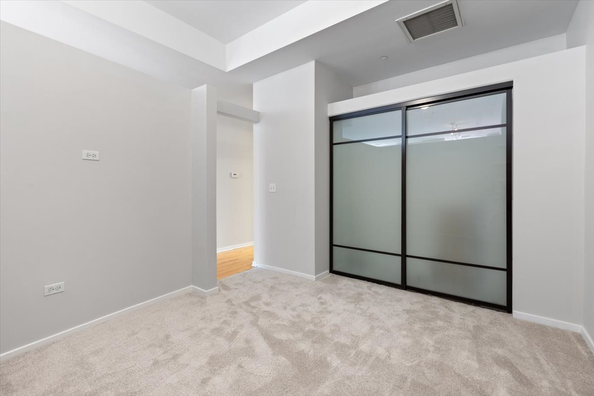 208 W Washington Street 2013 Property Photo 20