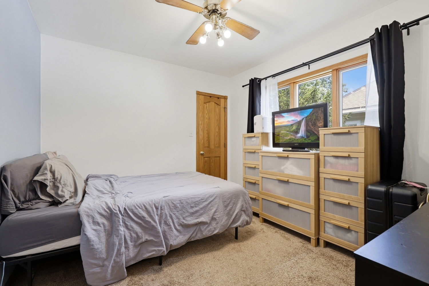 9817 Minnick Avenue Property Photo 8