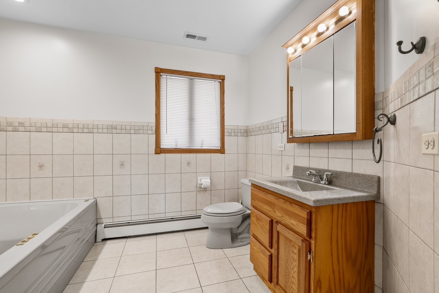 9817 Minnick Avenue Property Photo 13