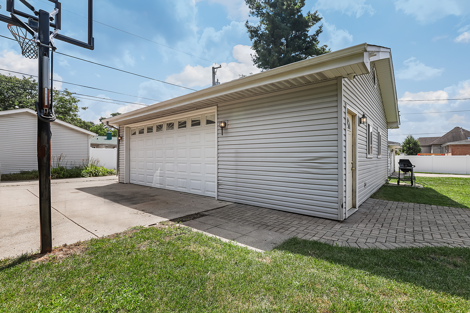 9817 Minnick Avenue Property Photo 27