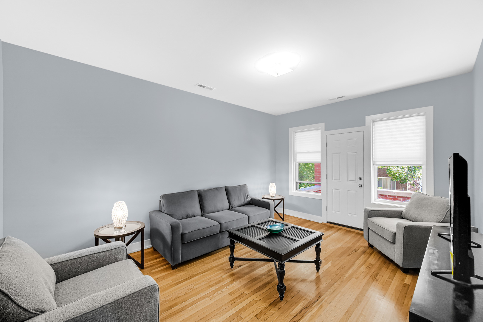 6022 S Eberhart Avenue 2n Property Photo 4