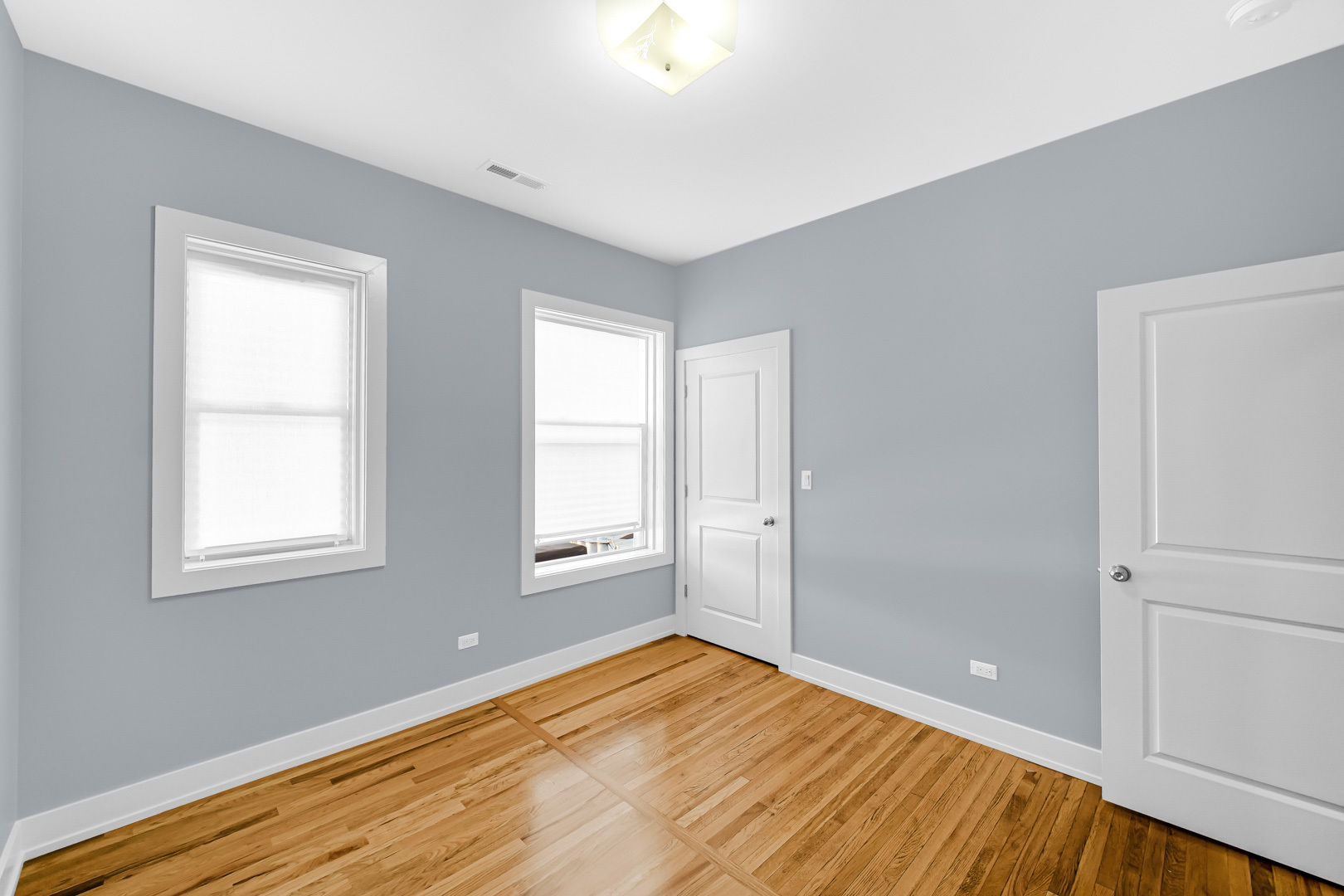 6022 S Eberhart Avenue 2n Property Photo 17