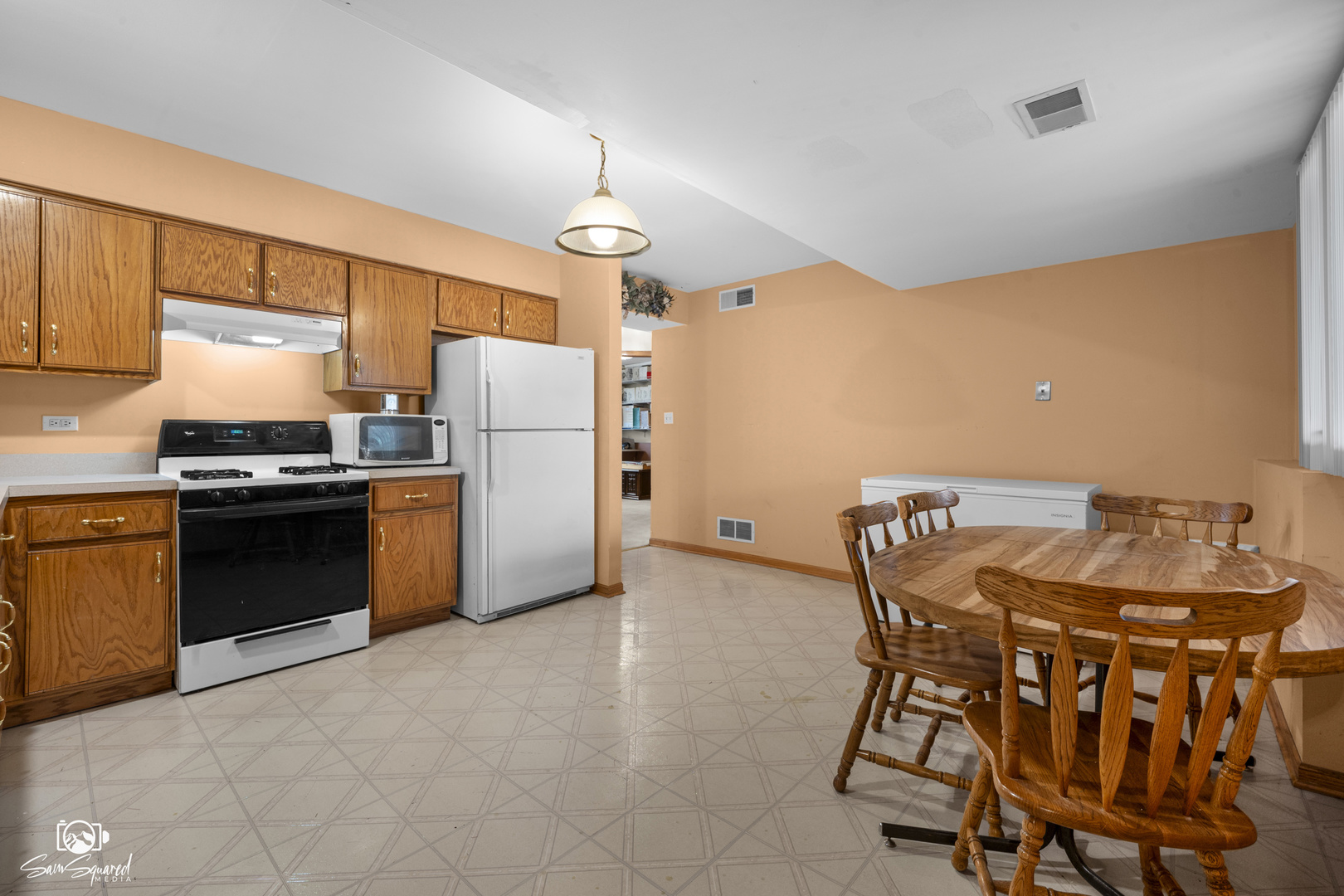 12720687 Property Photo 24