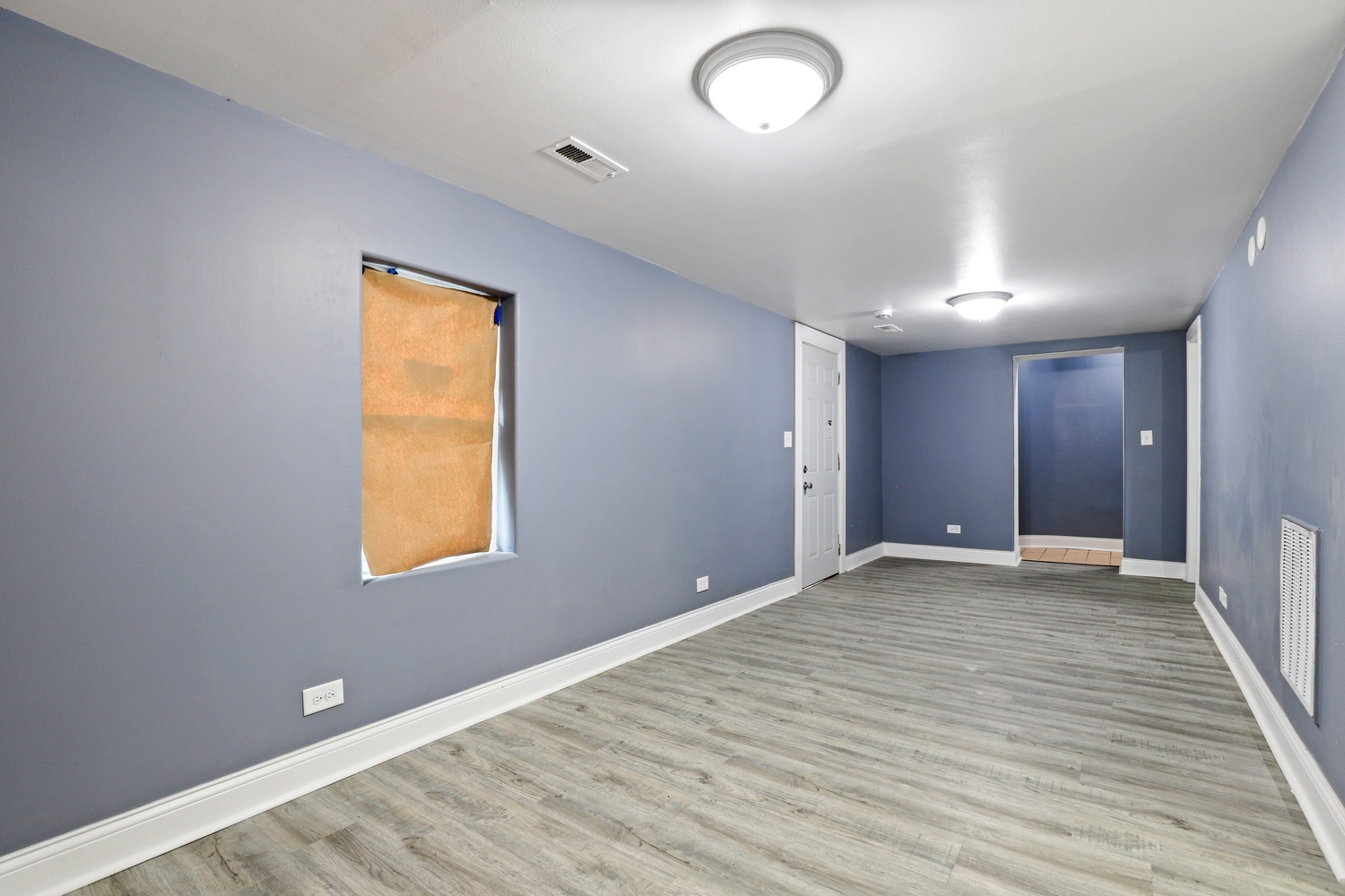 15321 Lincoln Avenue Property Photo 14