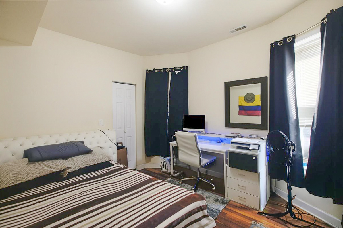 7065 N Wolcott Avenue Property Photo 10