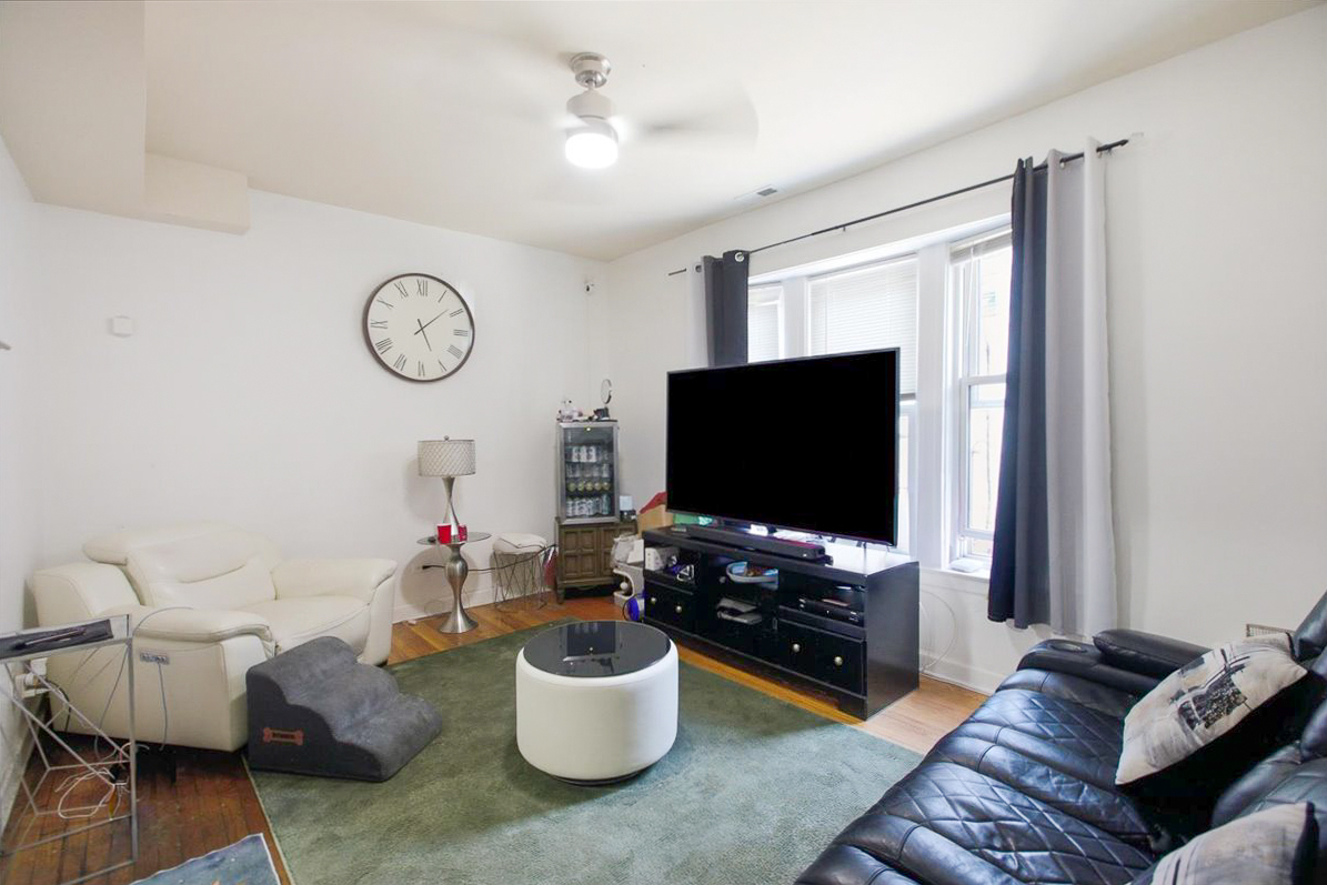 7065 N Wolcott Avenue Property Photo 14
