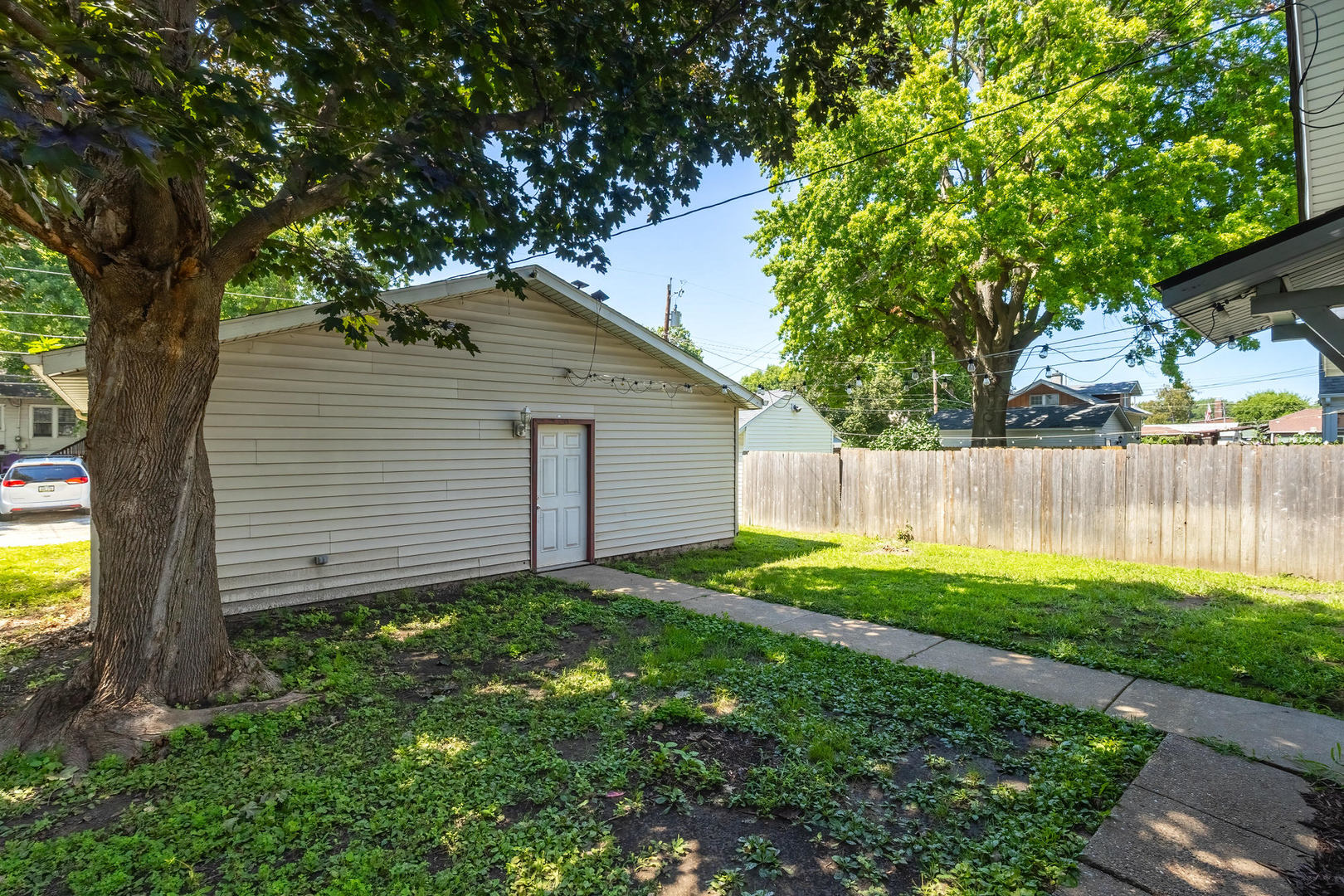 2720 Tremont Avenue Property Photo 25