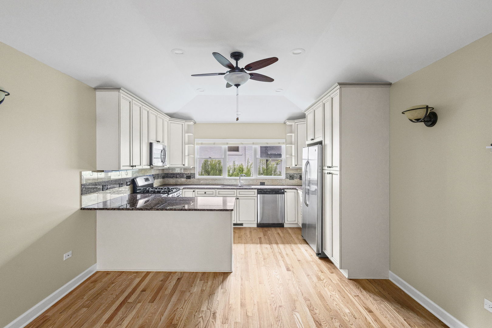 29 Springlake Avenue Property Photo 6
