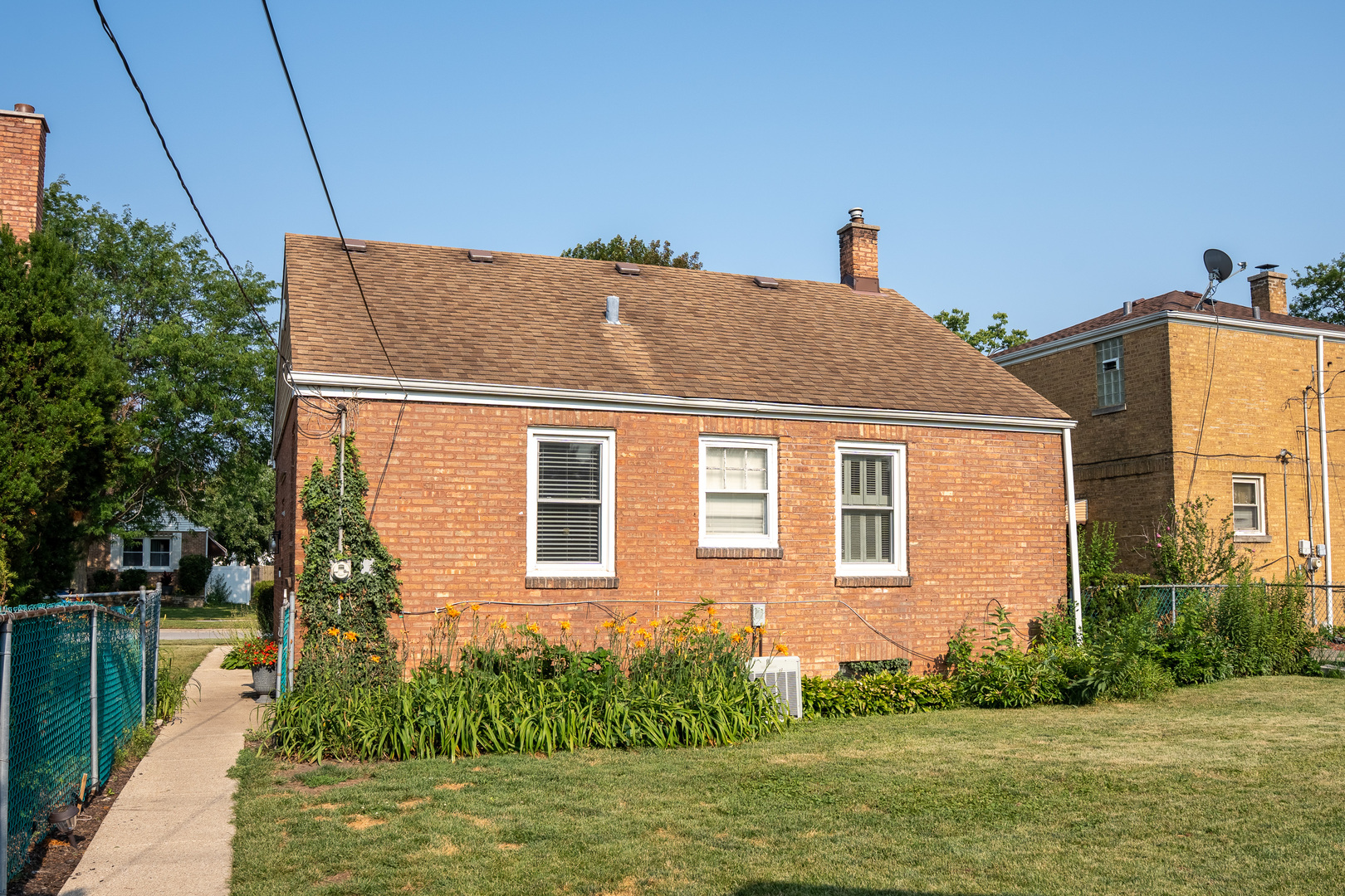 2116 S 20th Avenue Property Photo 5