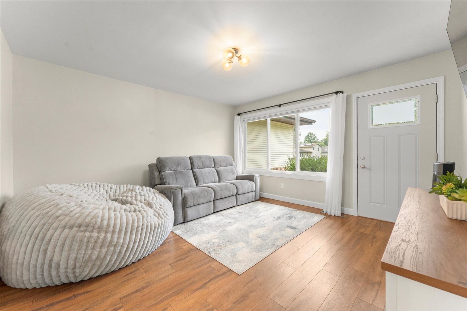 1803 Myra Ridge Court Property Photo 7