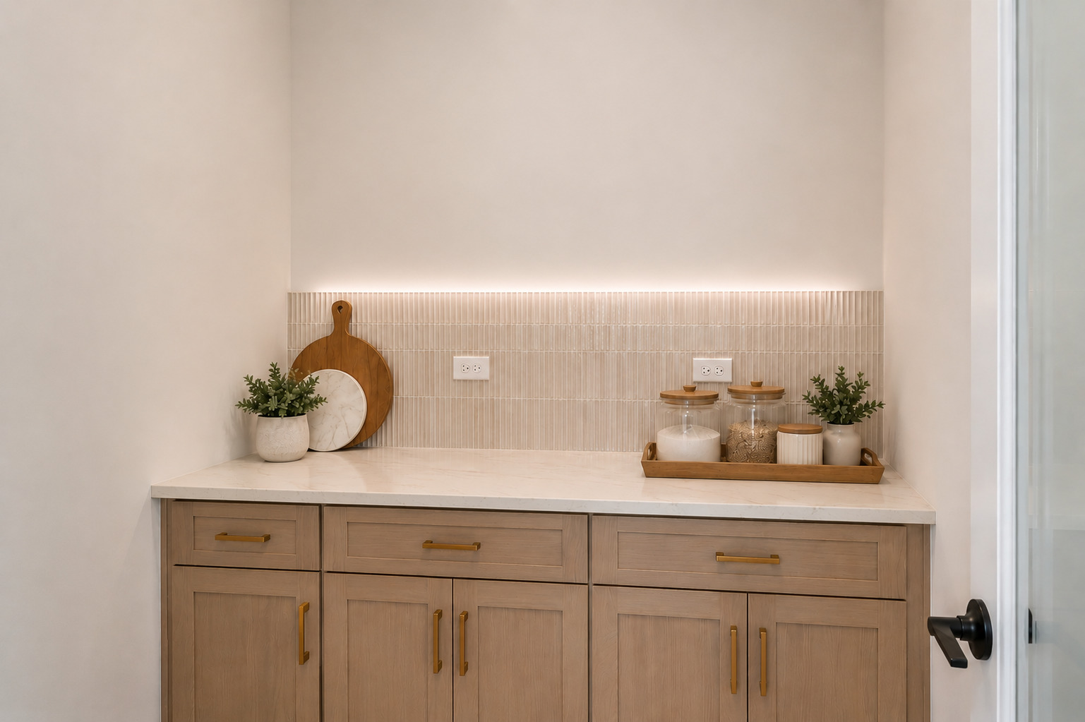 14021 W John Street Property Photo 12
