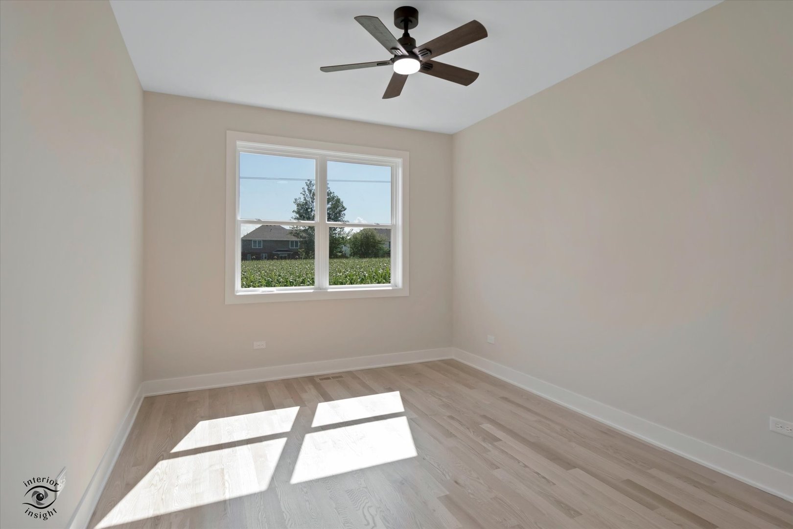 14021 W John Street Property Photo 20