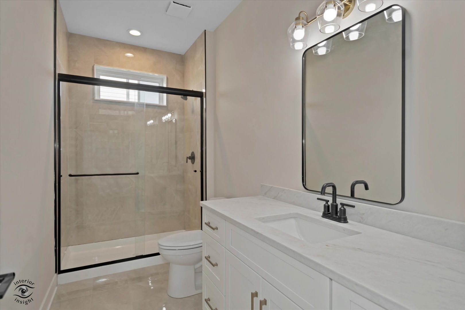 14021 W John Street Property Photo 22