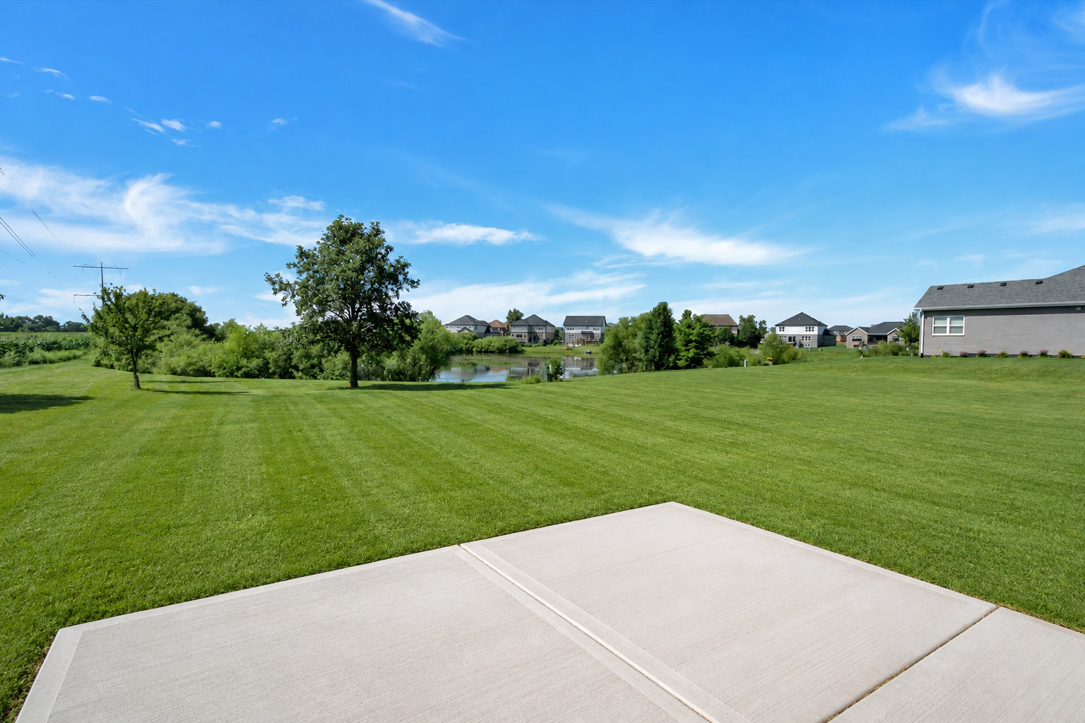 14021 W John Street Property Photo 27