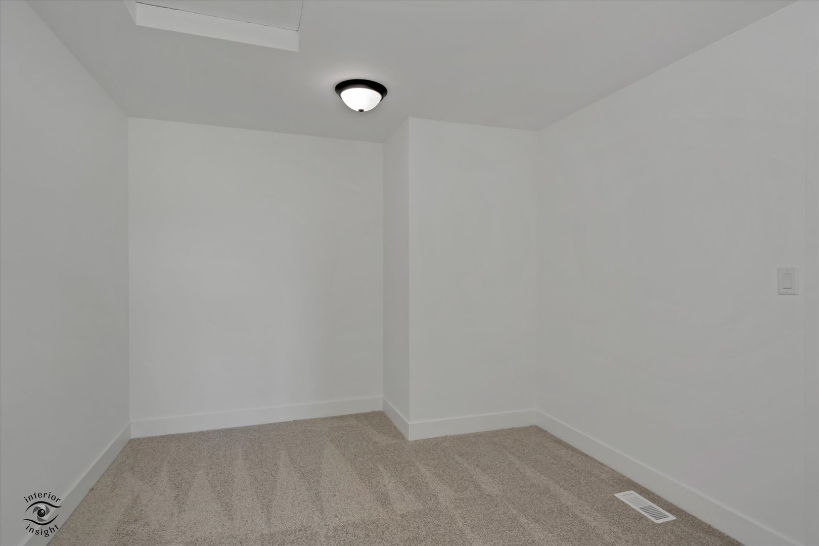 14021 W John Street Property Photo 32