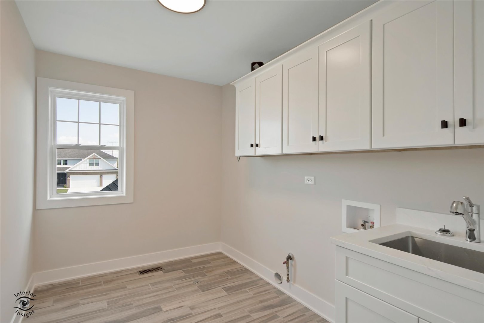 14021 W John Street Property Photo 40