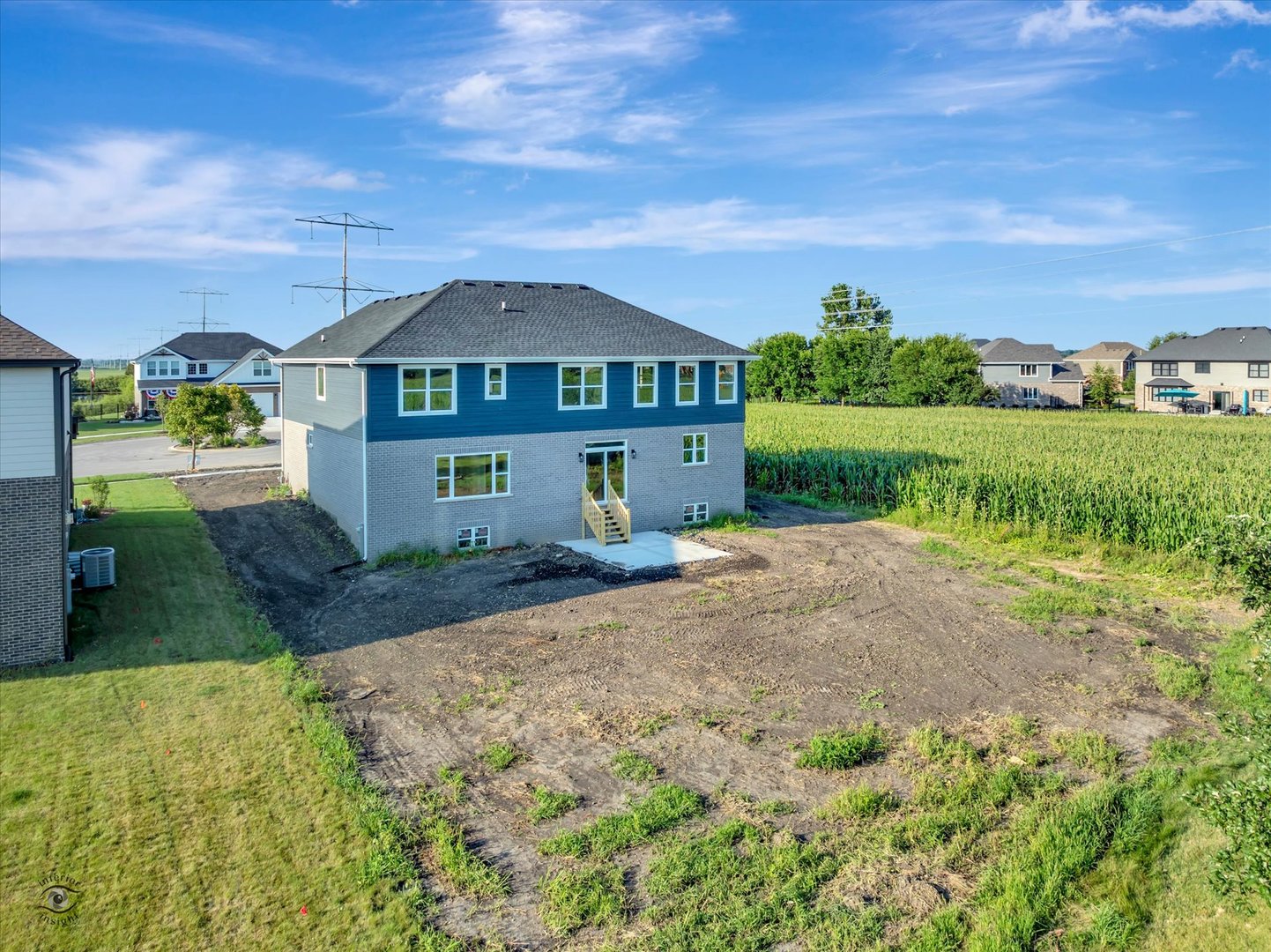 14021 W John Street Property Photo 46