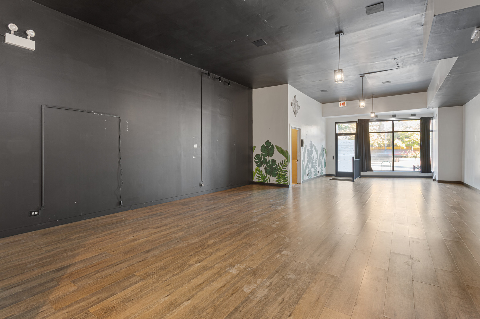 4837 W Irving Park Road Store Property Photo 3
