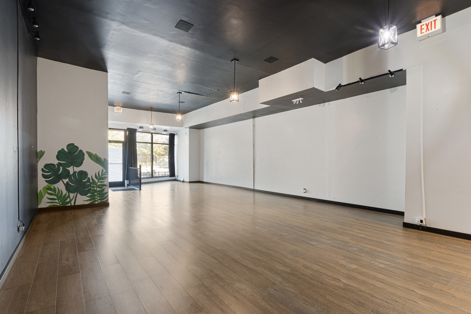 4837 W Irving Park Road Store Property Photo 4