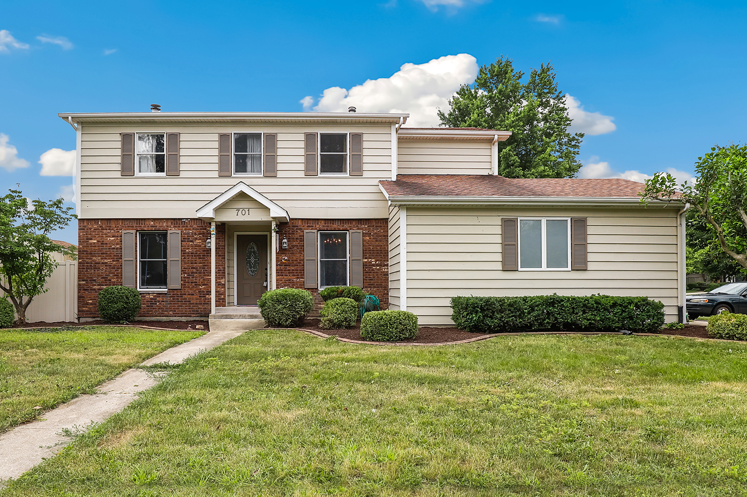 701 Deerwood Drive Property Photo 1
