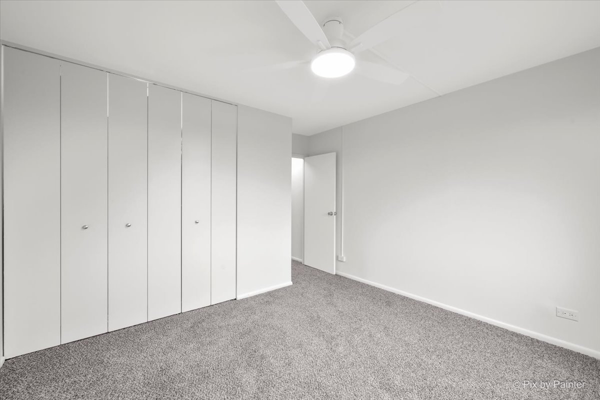 6933 N Kedzie Avenue 405 Property Photo 18