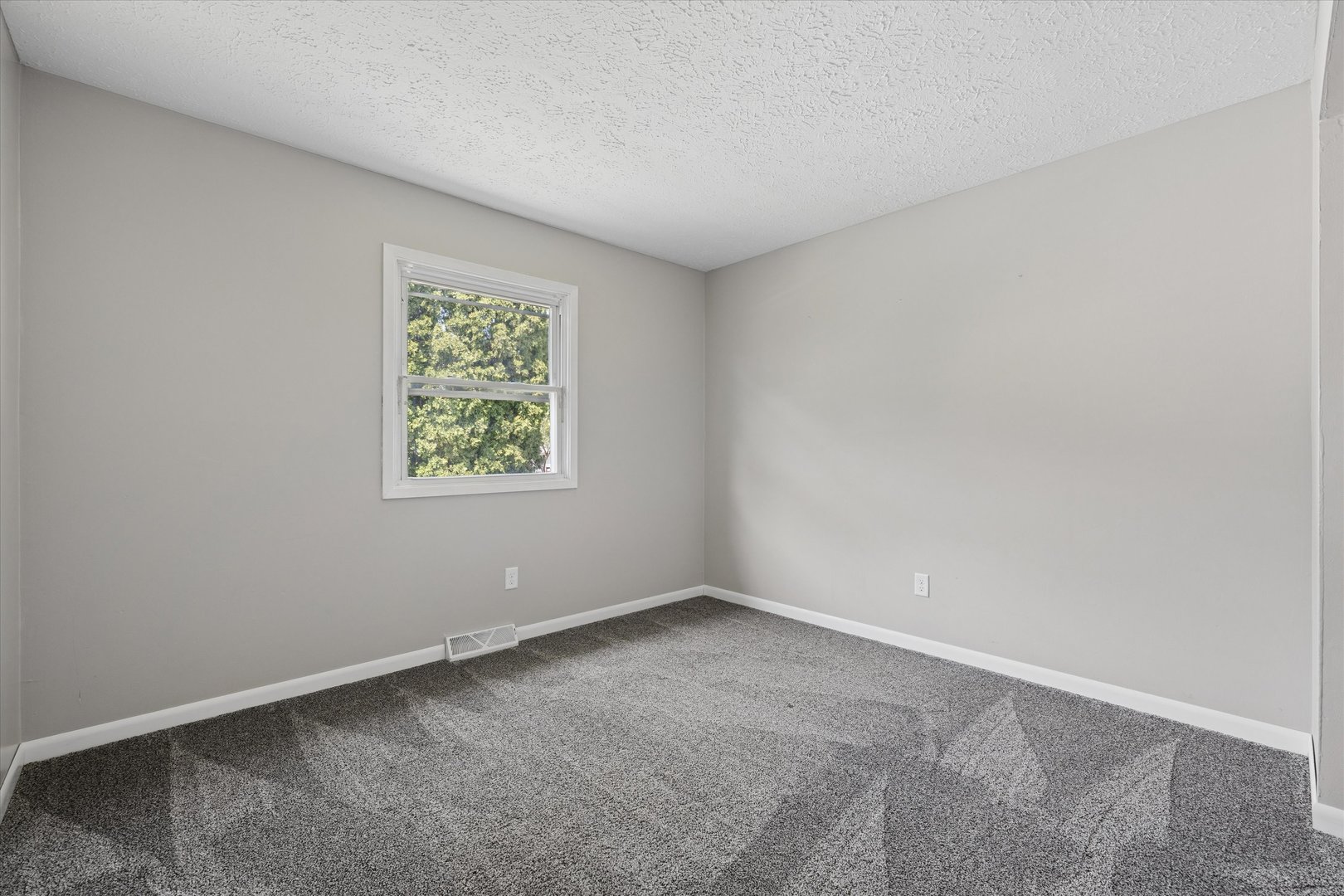 5730 N Division Street Property Photo 13