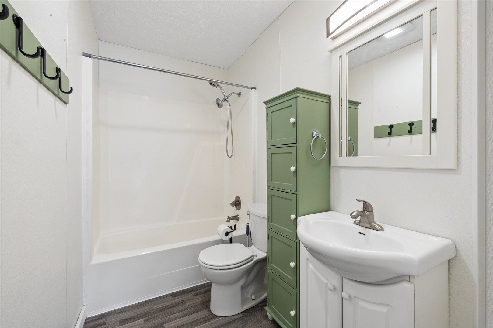 5730 N Division Street Property Photo 15
