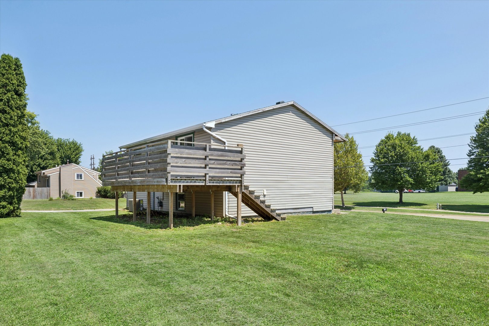 5730 N Division Street Property Photo 18