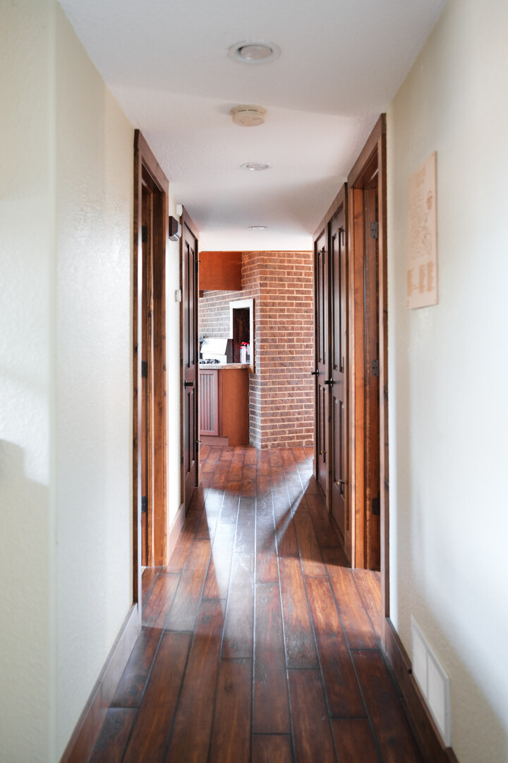 2216 Lake Hills Drive Property Photo 10