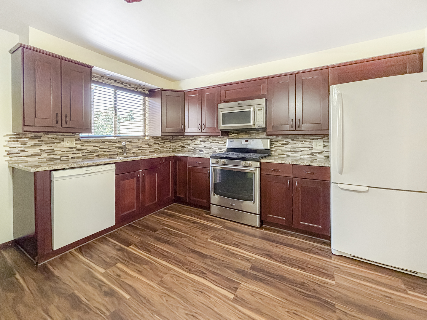 7214 W Wrightwood Avenue 2n Property Photo 5