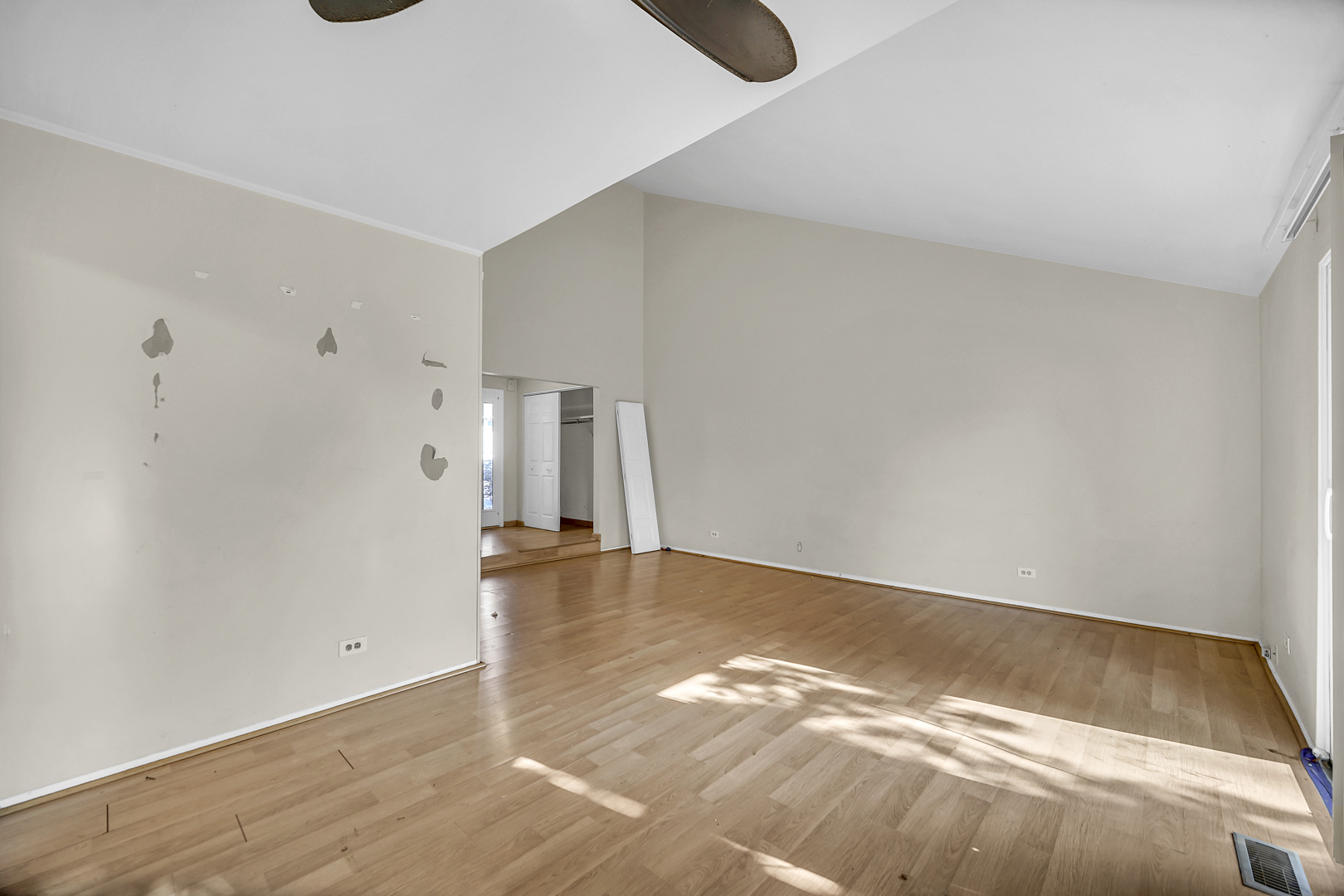 545 Alton Court Property Photo 6